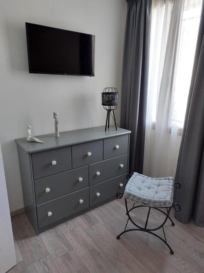 Les Dauphins Apartment Saint-Romain-de-Jalionas Ngoại thất bức ảnh