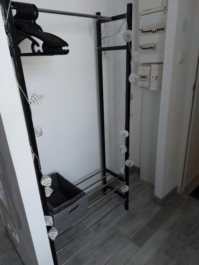 Les Dauphins Apartment Saint-Romain-de-Jalionas Ngoại thất bức ảnh